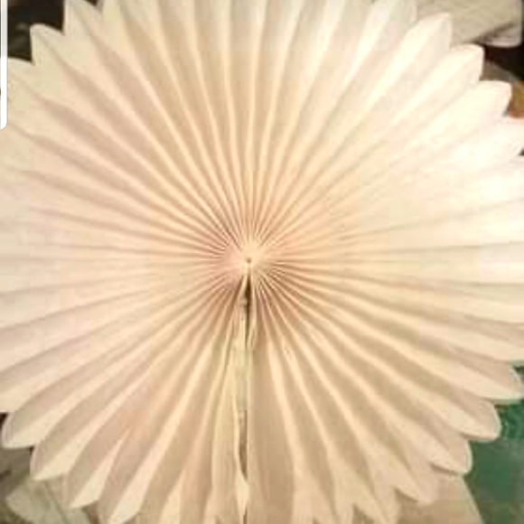 15 piece Wedding Tissue Paper Decorating Kit - Picture 6 of 7